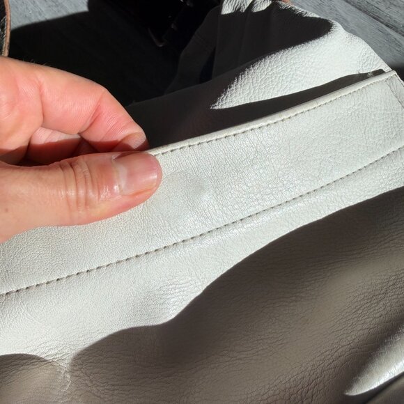 Tylie Malibu Cream Bucket Bag with Floral & Rhinestone Strap - Picture 4 of 7